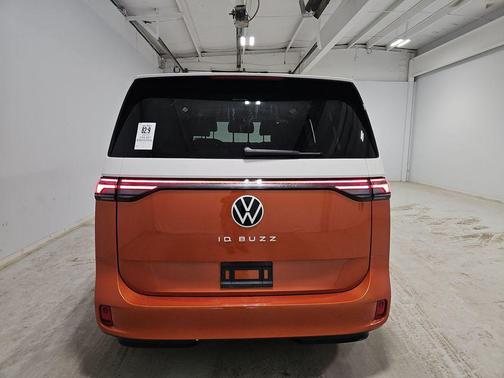 2025 Volkswagen ID. Buzz Pro S Plus