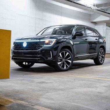 2026 Volkswagen Atlas Cross Sport 2.0T SEL Premium