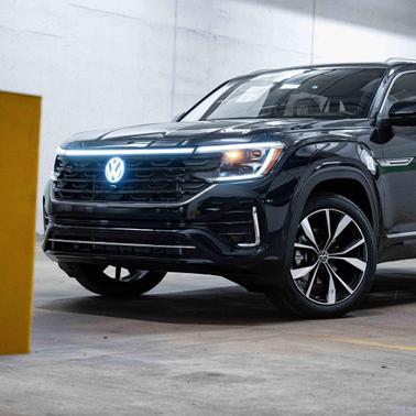 2026 Volkswagen Atlas Cross Sport 2.0T SEL Premium