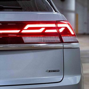 2025 Volkswagen Atlas Cross Sport 2.0T SE w/Technology 4MOTION