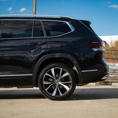 2025 Volkswagen Atlas 2.0T SEL Premium R-Line 4MOTION