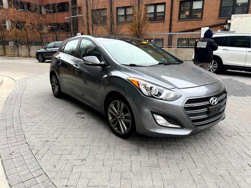 2016 Hyundai Elantra GT Base