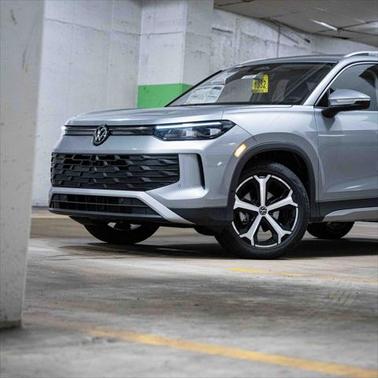 2025 Volkswagen Tiguan 2.0T SE