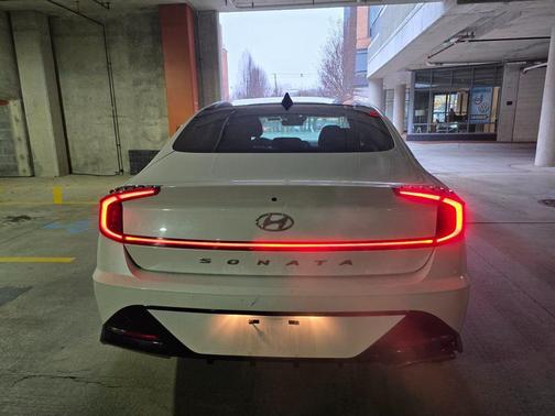 2022 Hyundai SONATA SEL