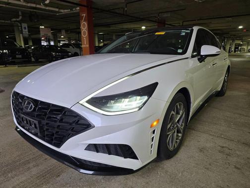 2022 Hyundai SONATA SEL