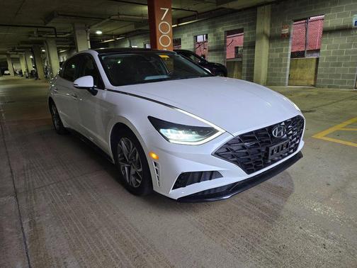 2022 Hyundai SONATA SEL