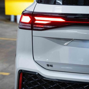 2026 Volkswagen Tiguan 2.0T SE R-Line Black 4MOTION