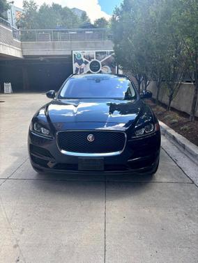2018 Jaguar F-PACE 30t Premium