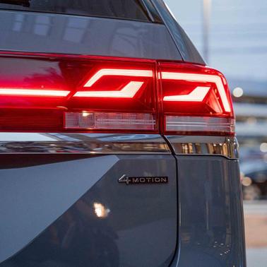 2026 Volkswagen Atlas 2.0T SEL Premium R-Line 4MOTION