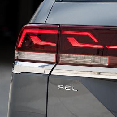 2025 Volkswagen Atlas 2.0T SEL Premium R-Line 4MOTION