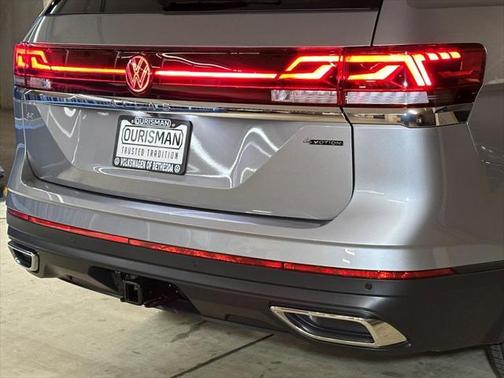2025 Volkswagen Atlas 2.0T SE w/Technology 4MOTION