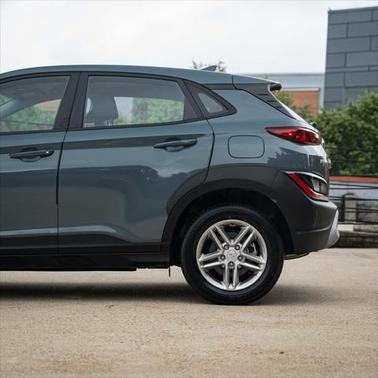 2022 Hyundai KONA SE