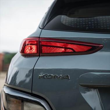 2022 Hyundai KONA SE