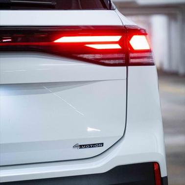 2025 Volkswagen Tiguan 2.0T SE 4MOTION