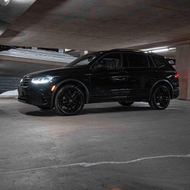 2022 Volkswagen Tiguan 2.0T SE R-Line Black 4MOTION