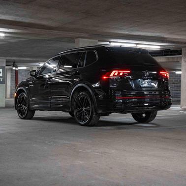 2022 Volkswagen Tiguan 2.0T SE R-Line Black 4MOTION