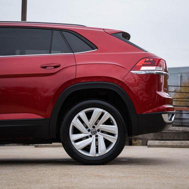 2020 Volkswagen Atlas Cross Sport 3.6L V6 SE w/Technology R-Line
