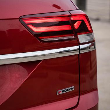 2020 Volkswagen Atlas Cross Sport 3.6L V6 SE w/Technology R-Line