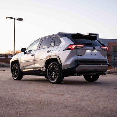 2024 Toyota RAV4 Hybrid SE