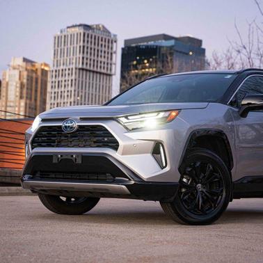 2024 Toyota RAV4 Hybrid SE