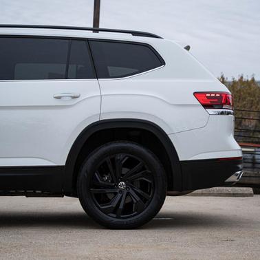 2022 Volkswagen Atlas 2.0T SE w/Technology 4MOTION