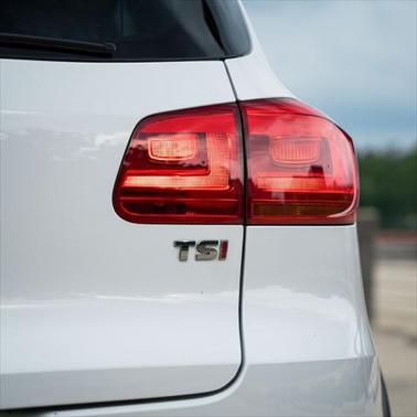 2017 Volkswagen Tiguan 2.0T Sport