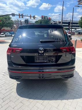 2022 Volkswagen Tiguan 2.0T SE R-Line Black 4MOTION