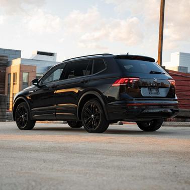 2022 Volkswagen Tiguan 2.0T SE R-Line Black 4MOTION