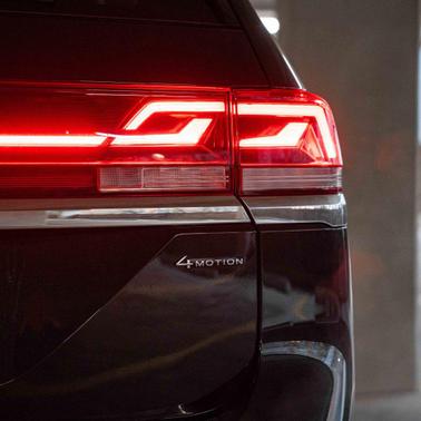 2025 Volkswagen Atlas 2.0T SE w/Technology 4MOTION