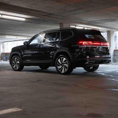 2025 Volkswagen Atlas 2.0T SE w/Technology 4MOTION