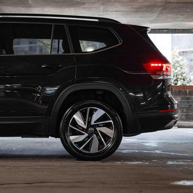 2025 Volkswagen Atlas 2.0T SE w/Technology 4MOTION