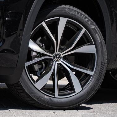 2025 Volkswagen Atlas 2.0T SEL Premium R-Line 4MOTION