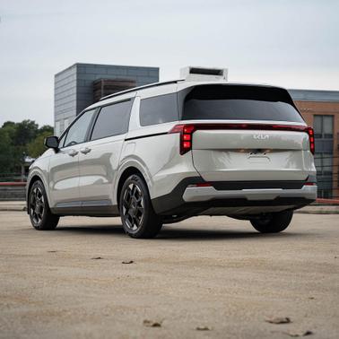 2025 Kia Carnival EX