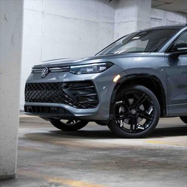 2025 Volkswagen Tiguan 2.0T SE R-Line Black 4MOTION