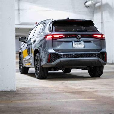 2025 Volkswagen Tiguan 2.0T SE R-Line Black 4MOTION