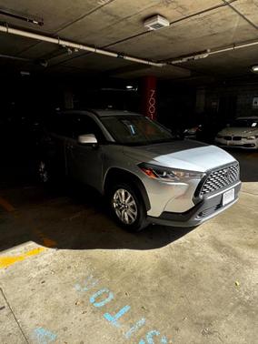 2024 Toyota Corolla Cross LE