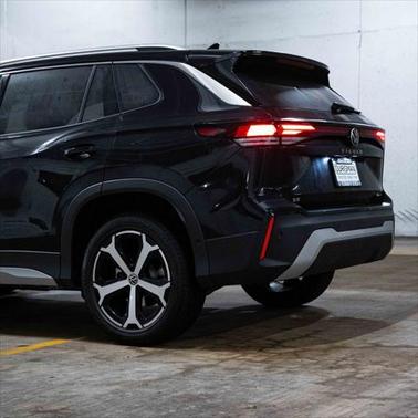 2025 Volkswagen Tiguan 2.0T SE 4MOTION