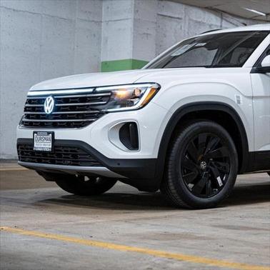 2025 Volkswagen Atlas 2.0T SE w/Technology 4MOTION