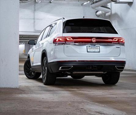2025 Volkswagen Atlas 2.0T SE w/Technology 4MOTION