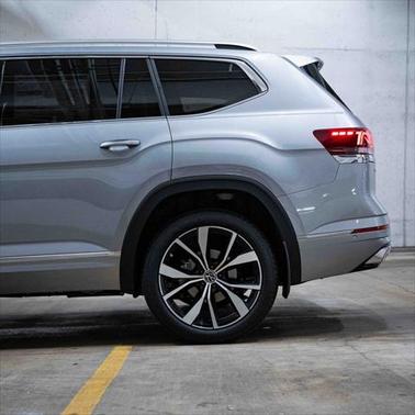 2025 Volkswagen Atlas 2.0T SEL Premium R-Line 4MOTION
