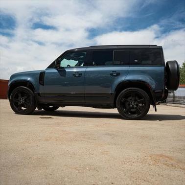 2023 Land Rover Defender 110 X-Dynamic SE