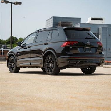 2022 Volkswagen Tiguan 2.0T SE R-Line Black 4MOTION