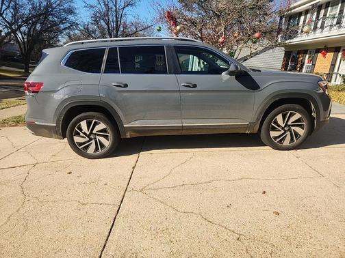 2025 Volkswagen Atlas 2.0T SEL