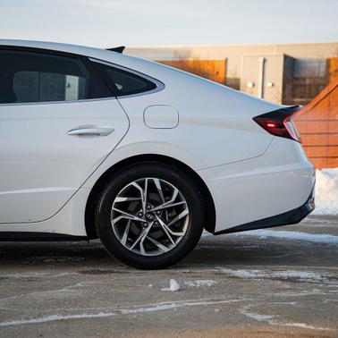 2022 Hyundai SONATA SEL