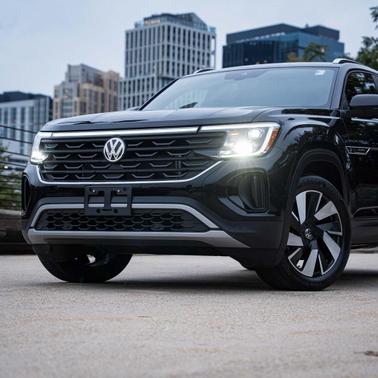 2024 Volkswagen Atlas Cross Sport 2.0T SE w/Technology 4MOTION