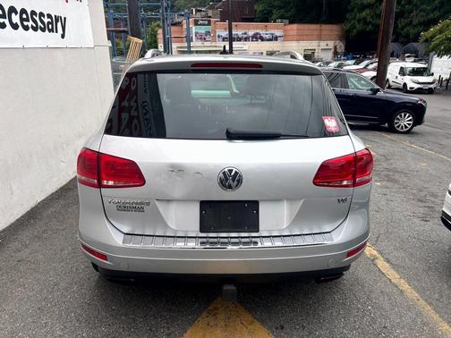 2014 Volkswagen Touareg X