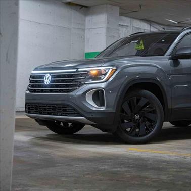 2025 Volkswagen Atlas 2.0T SE w/Technology 4MOTION