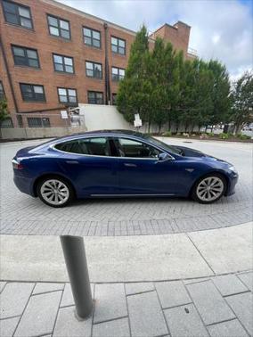 2016 Tesla Model S 75D