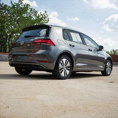 2019 Volkswagen e-Golf SE