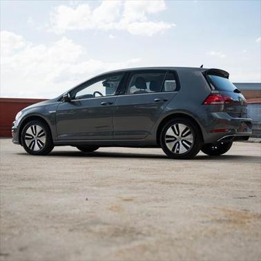 2019 Volkswagen e-Golf SE